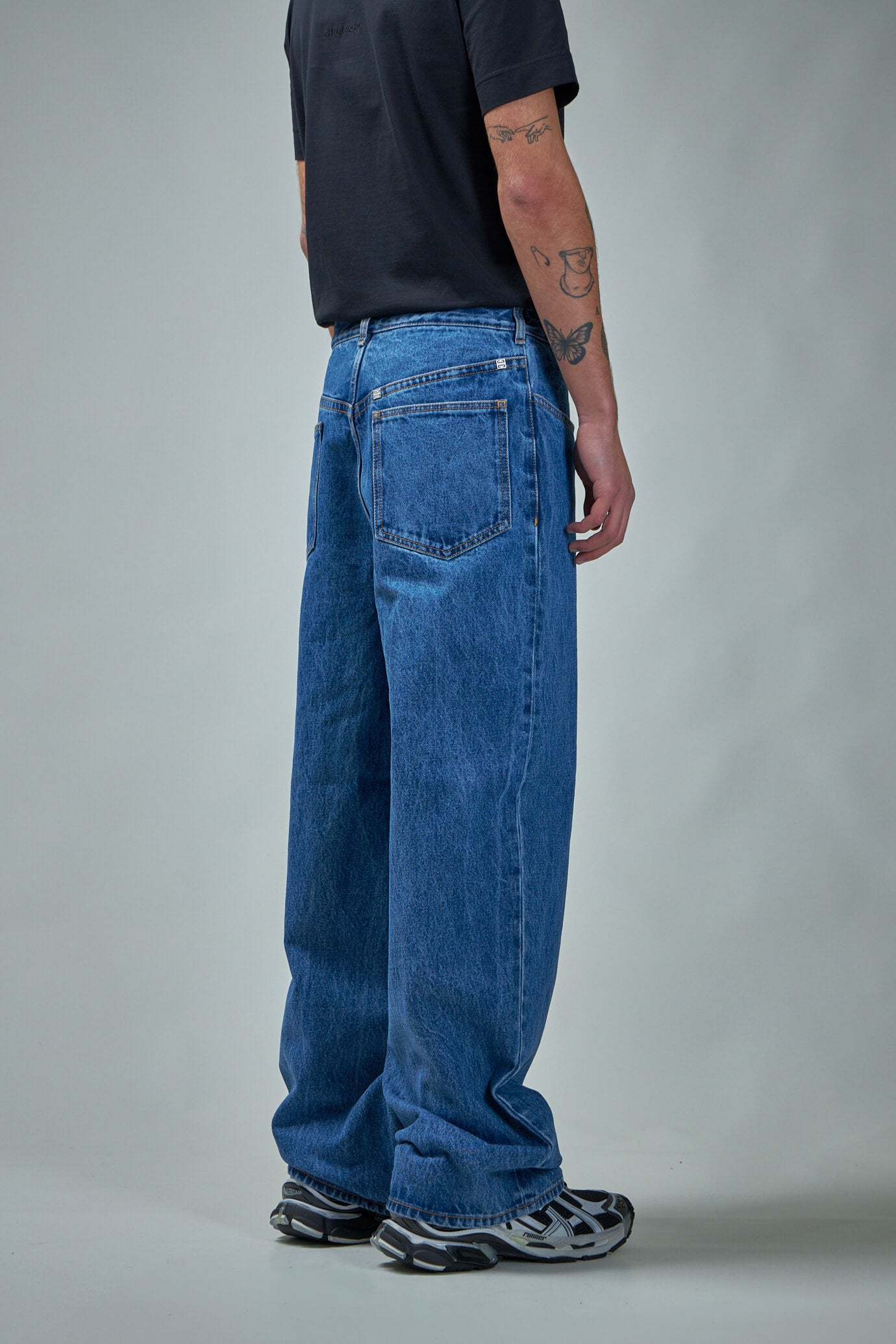 Low Crotch Wide Jeans in Marble Denim