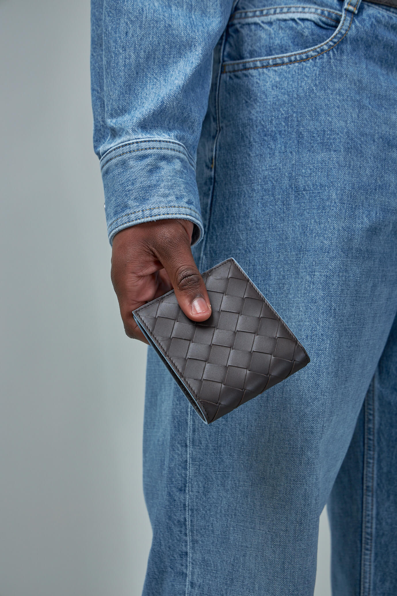 Intrecciato Bi Fold Wallet