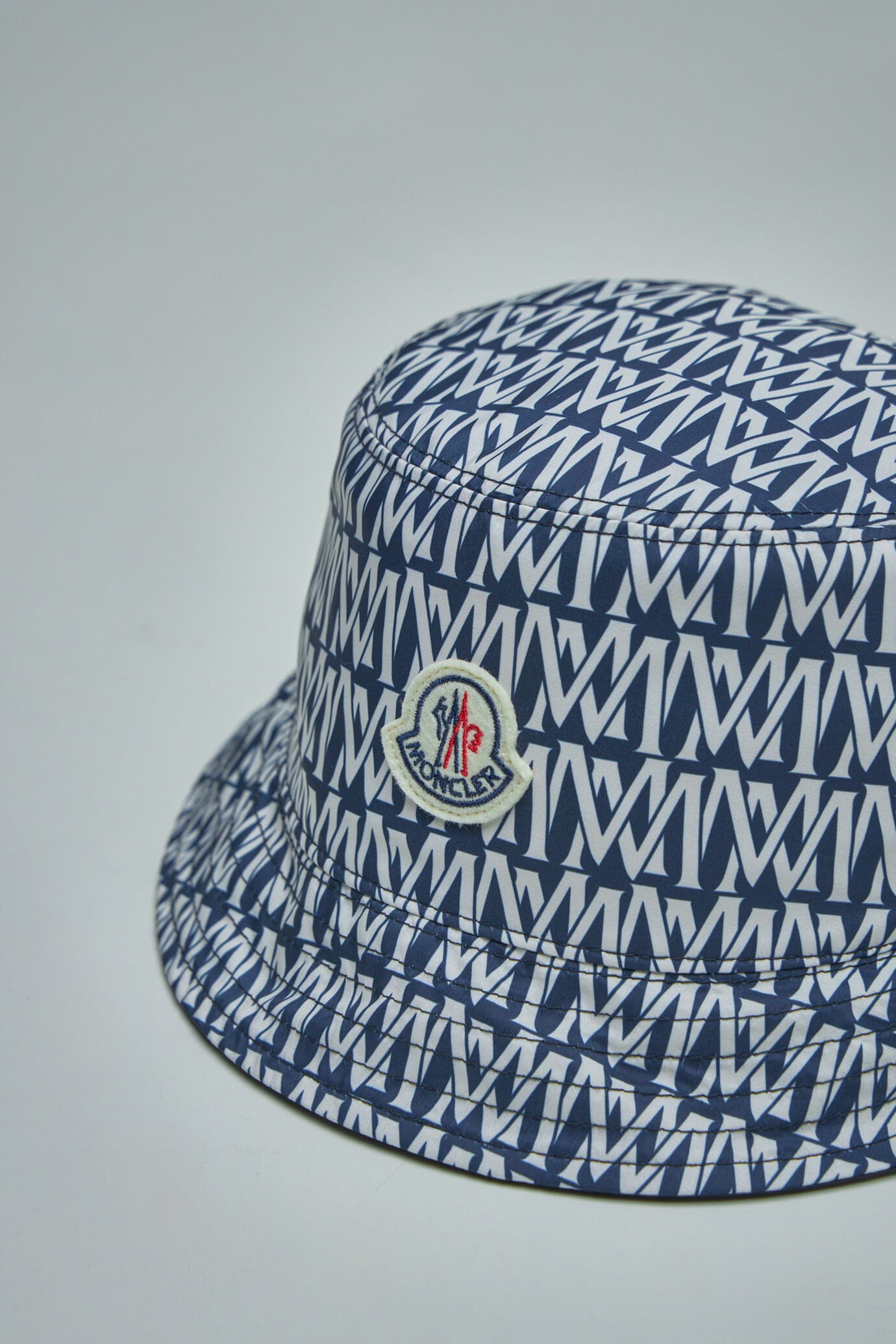 Bucket hat clearance moncler