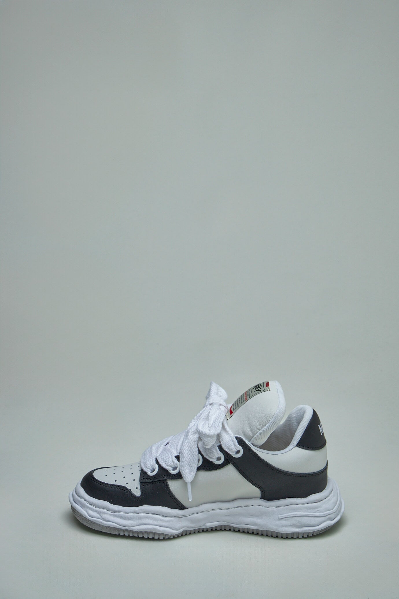 Wayne Leather Puffer Low-Top Sneaker