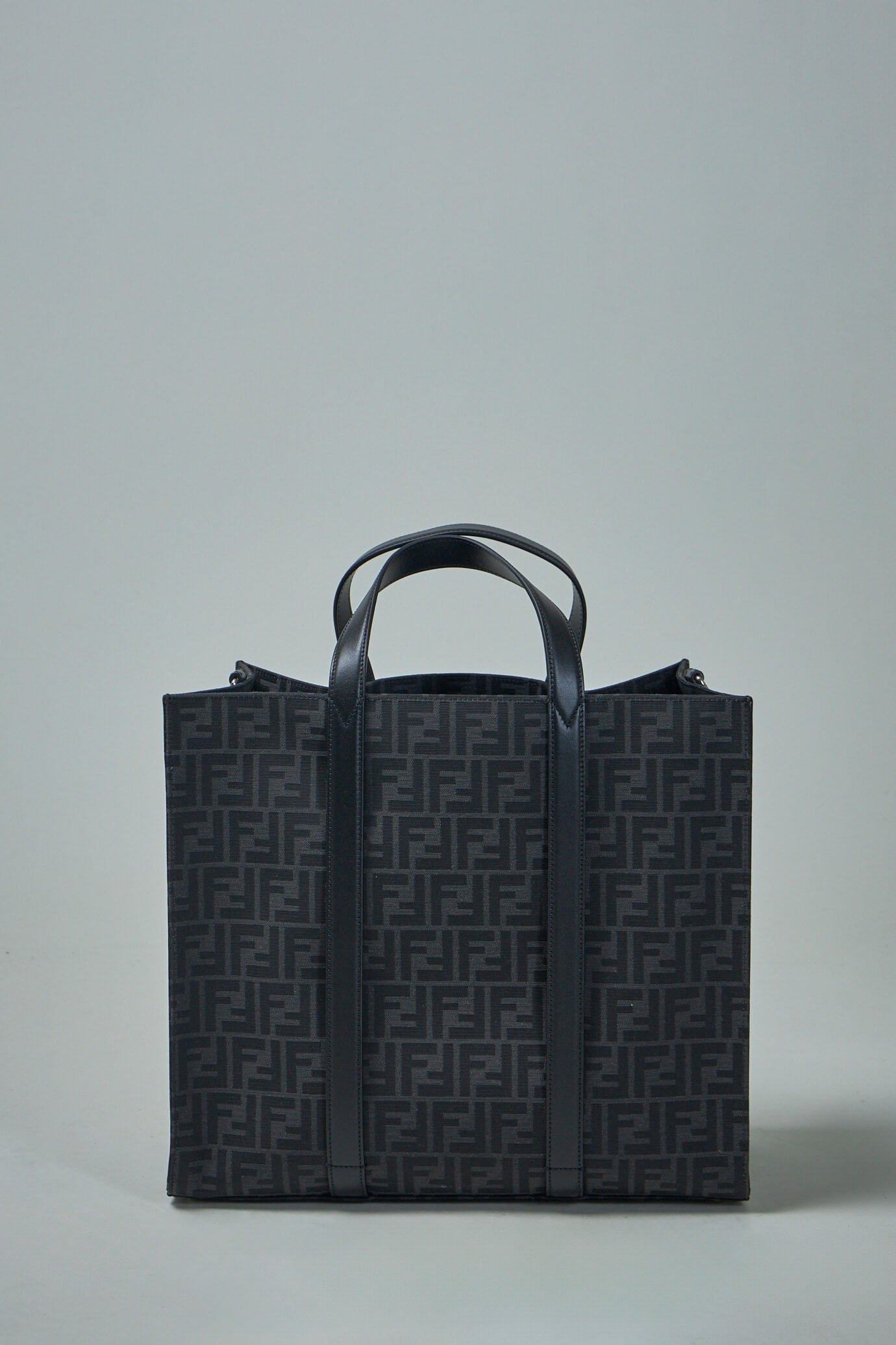 Fendi ff store shopping tote