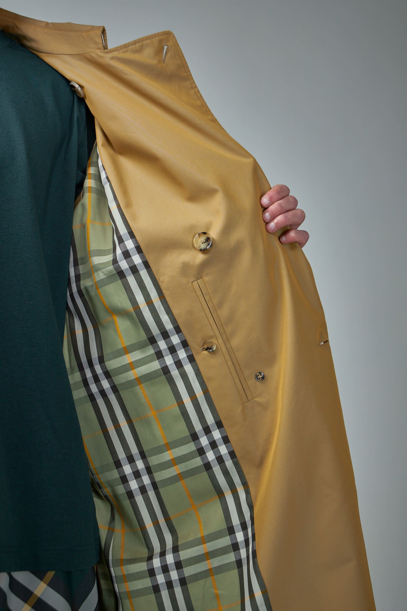 Burberry trench coat yellow online