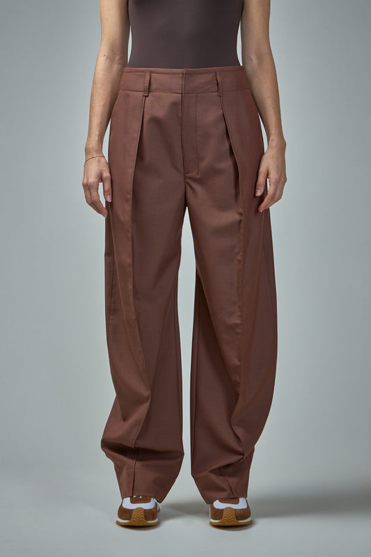 Curved Volume Tailored Pants