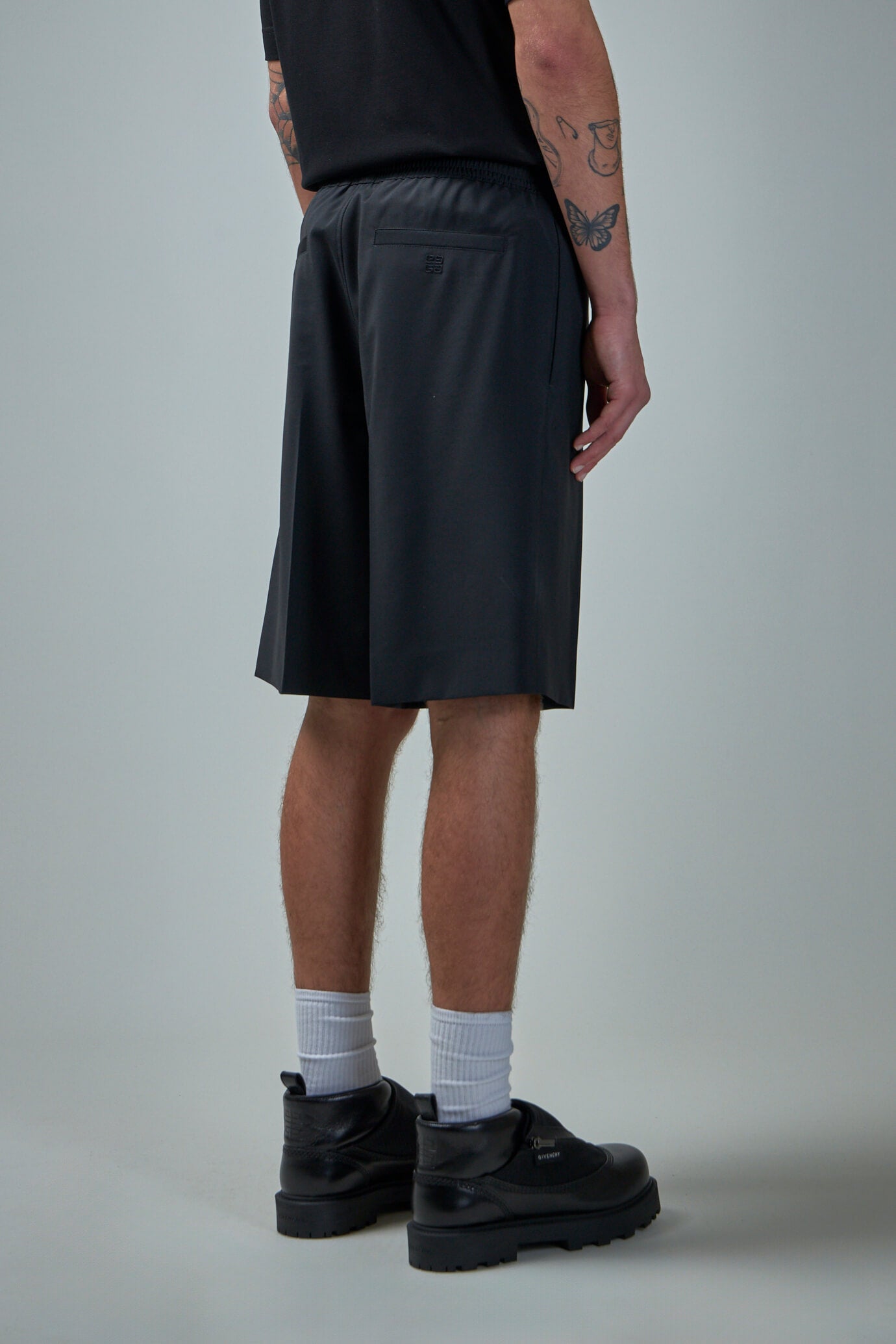 Bermuda Shorts in Wool