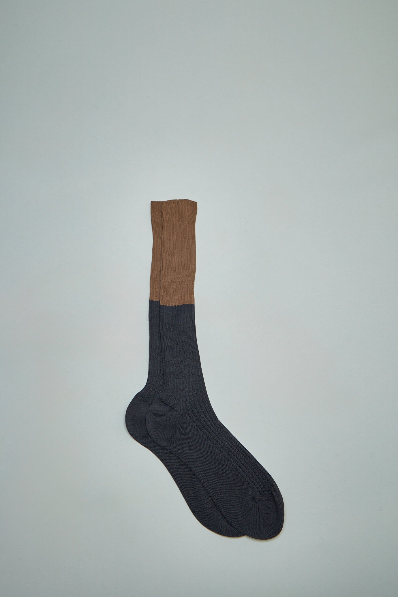 Bi-Coloured Ribbed Knee-High Socks