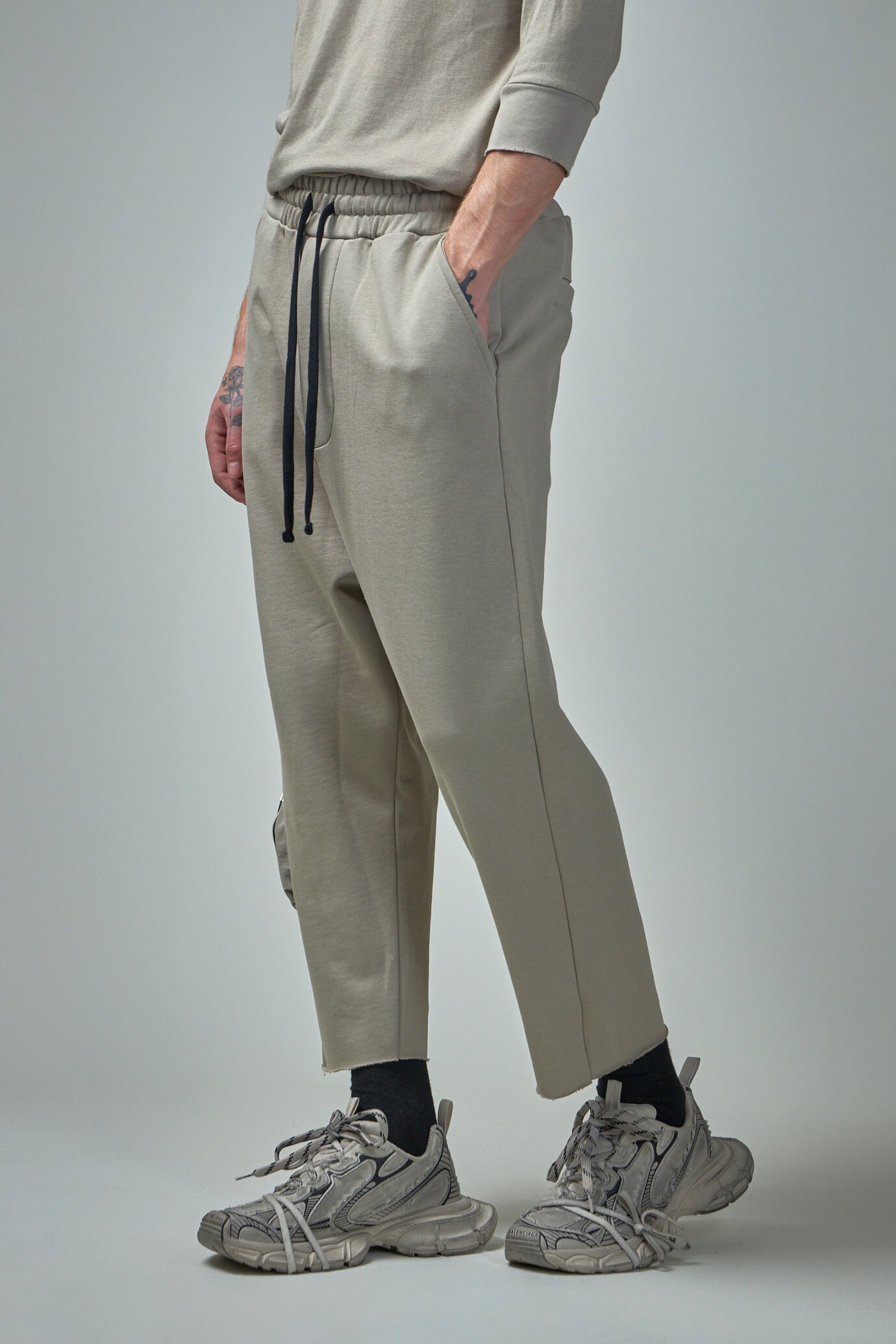 M ST 446 Men Trousers