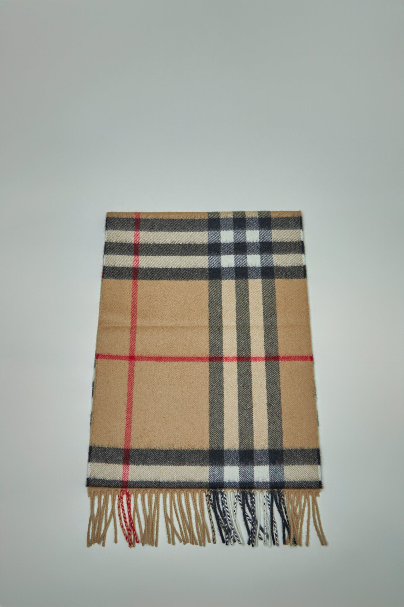 Burberry 100 cashmere scarf 60 hotsell