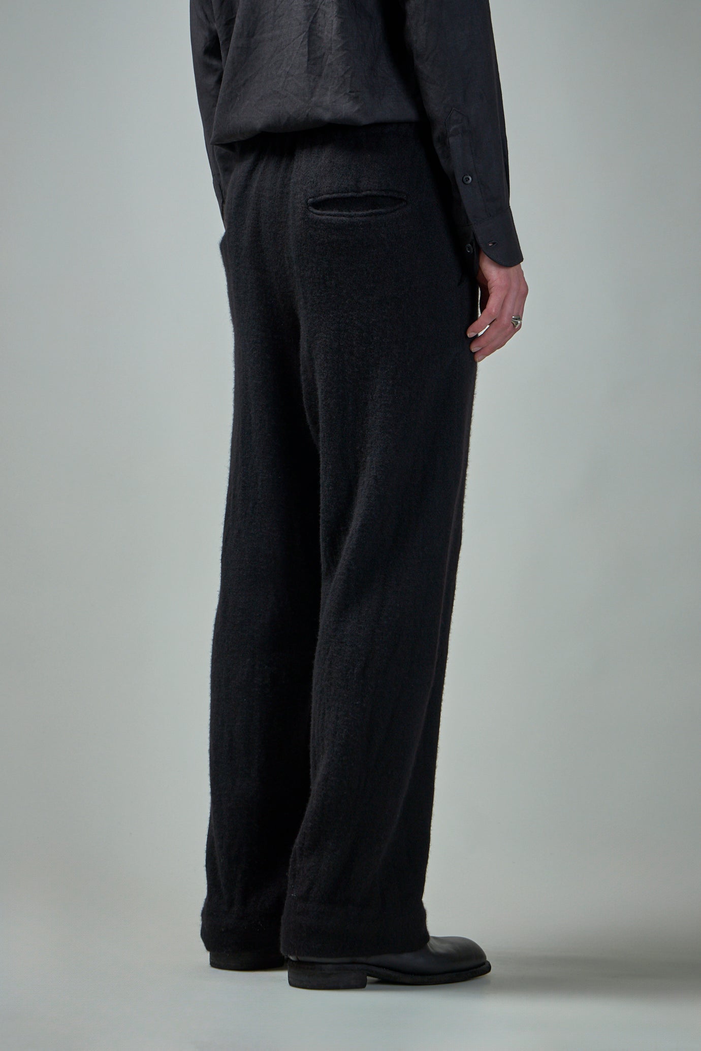 EV8P06  Handmade Relaxed-Fit Straight Leg Tailored Trouser