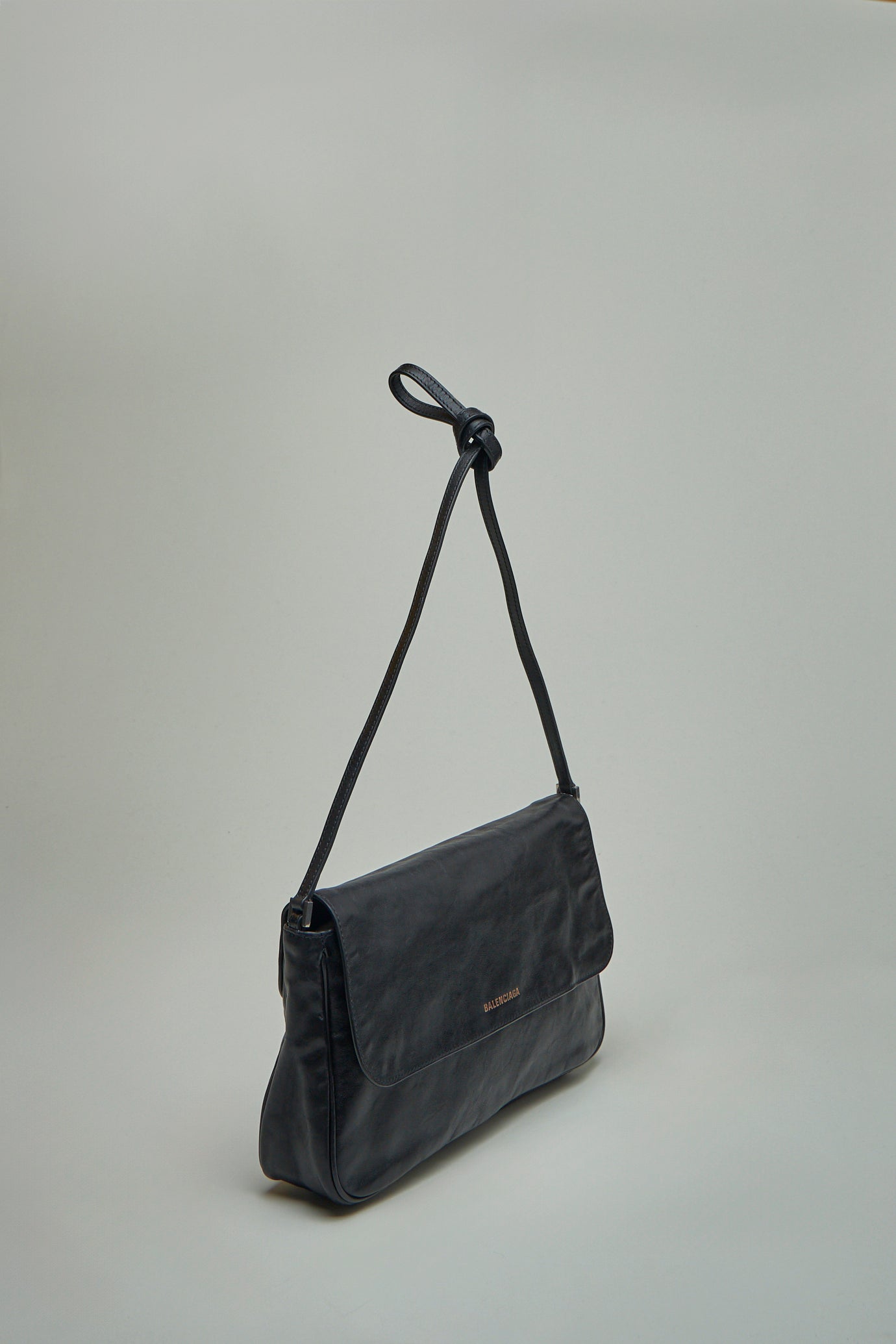 Grungy Small Messenger Bag