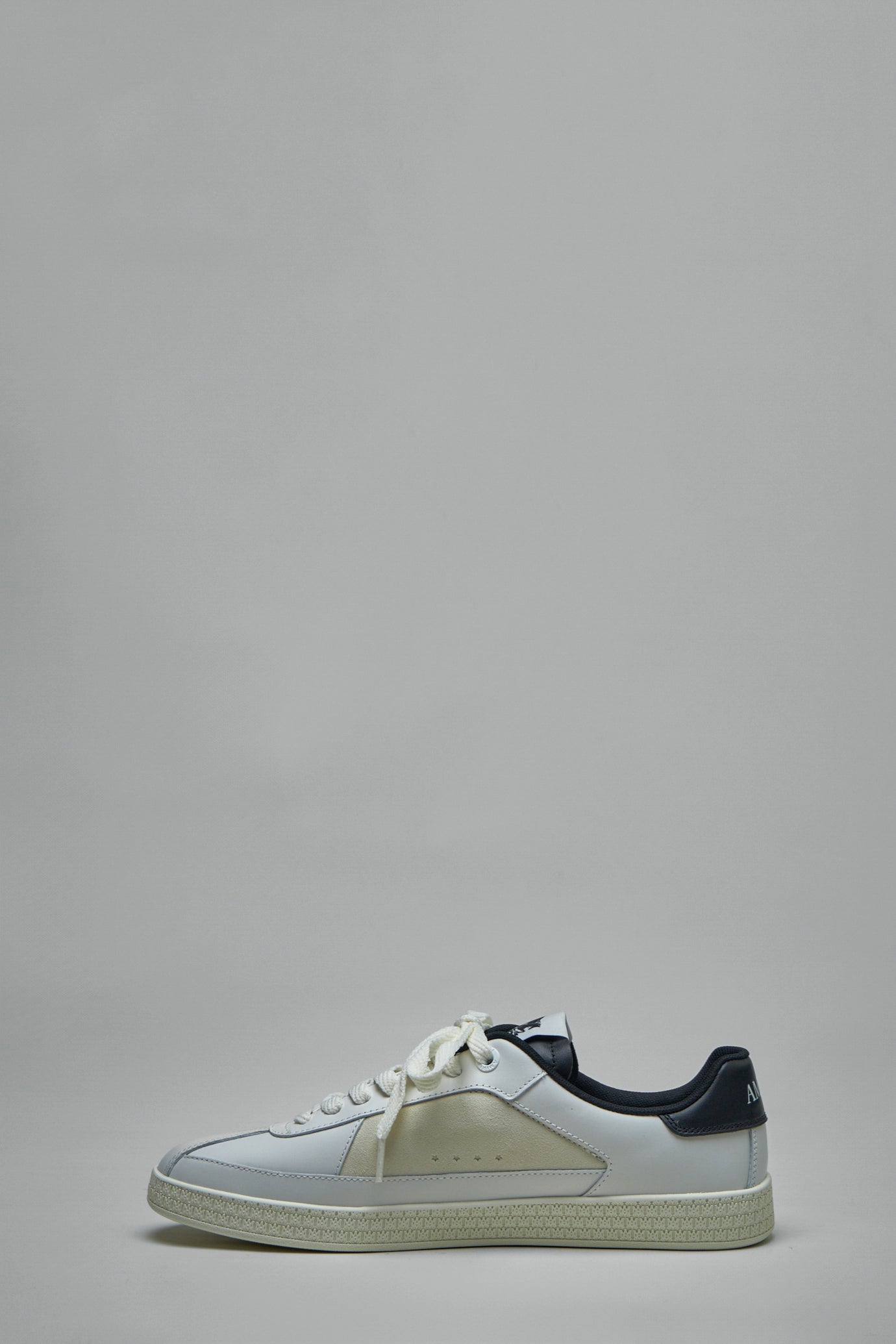 Pacific Sneaker