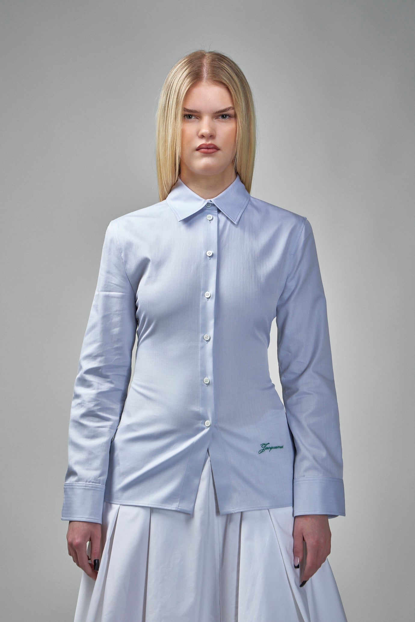 La Chemise De Costume
