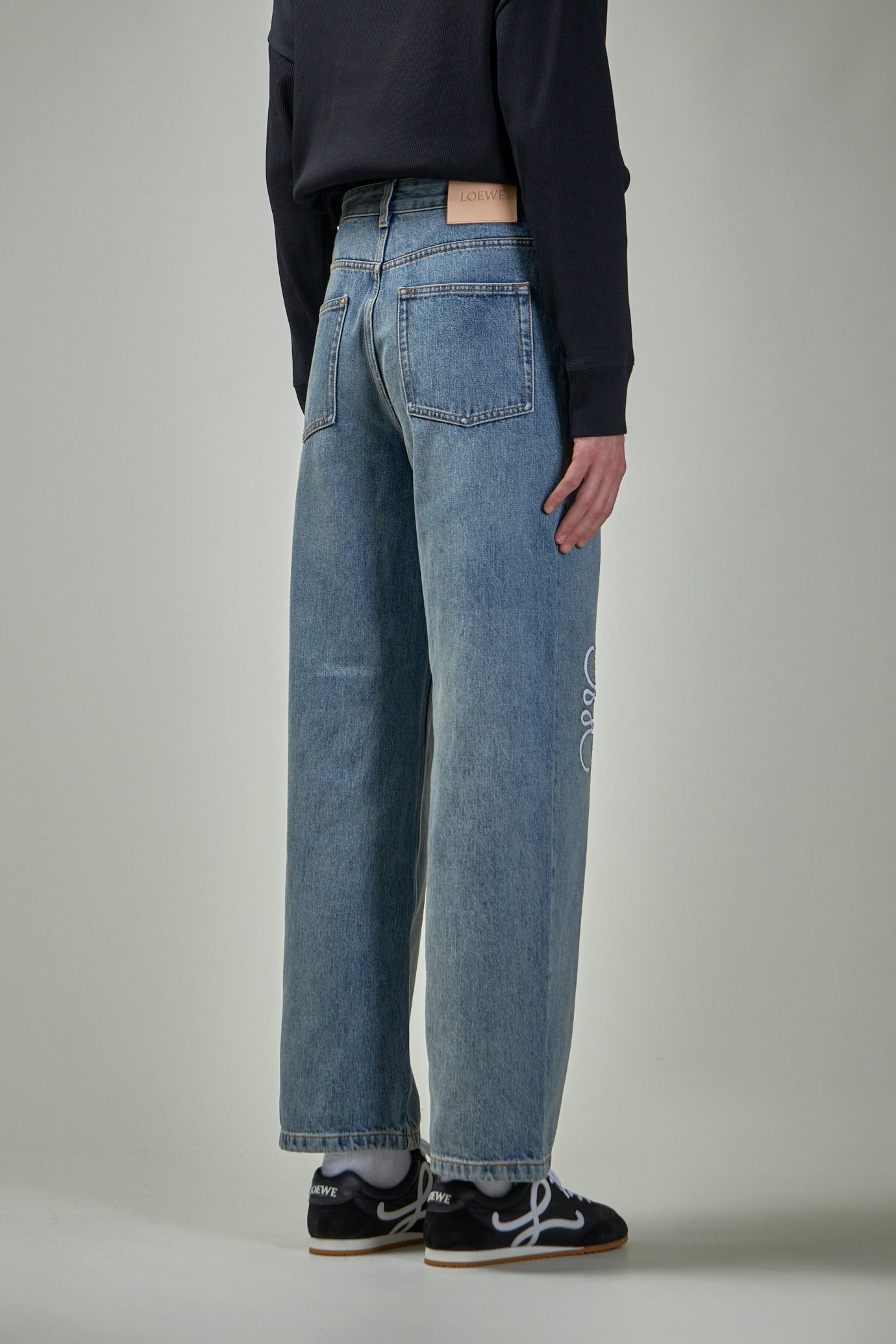 Anagram Baggy Jeans