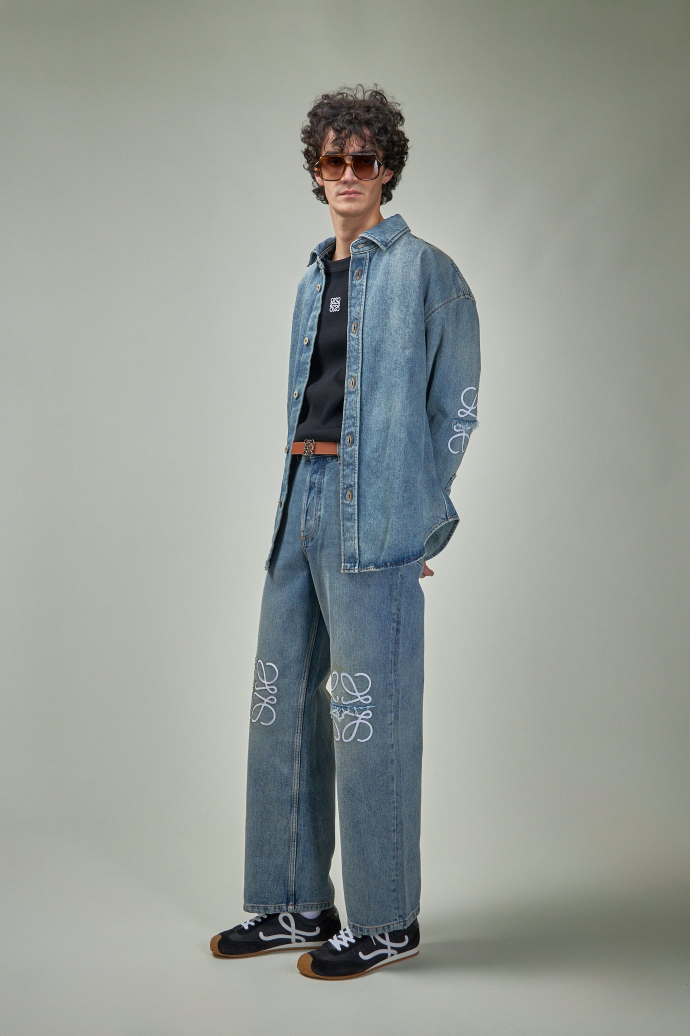 Anagram Baggy Jeans