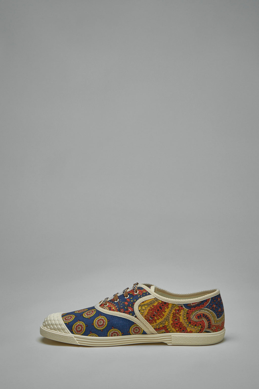 Sneaker Bay by Bay Denim Print