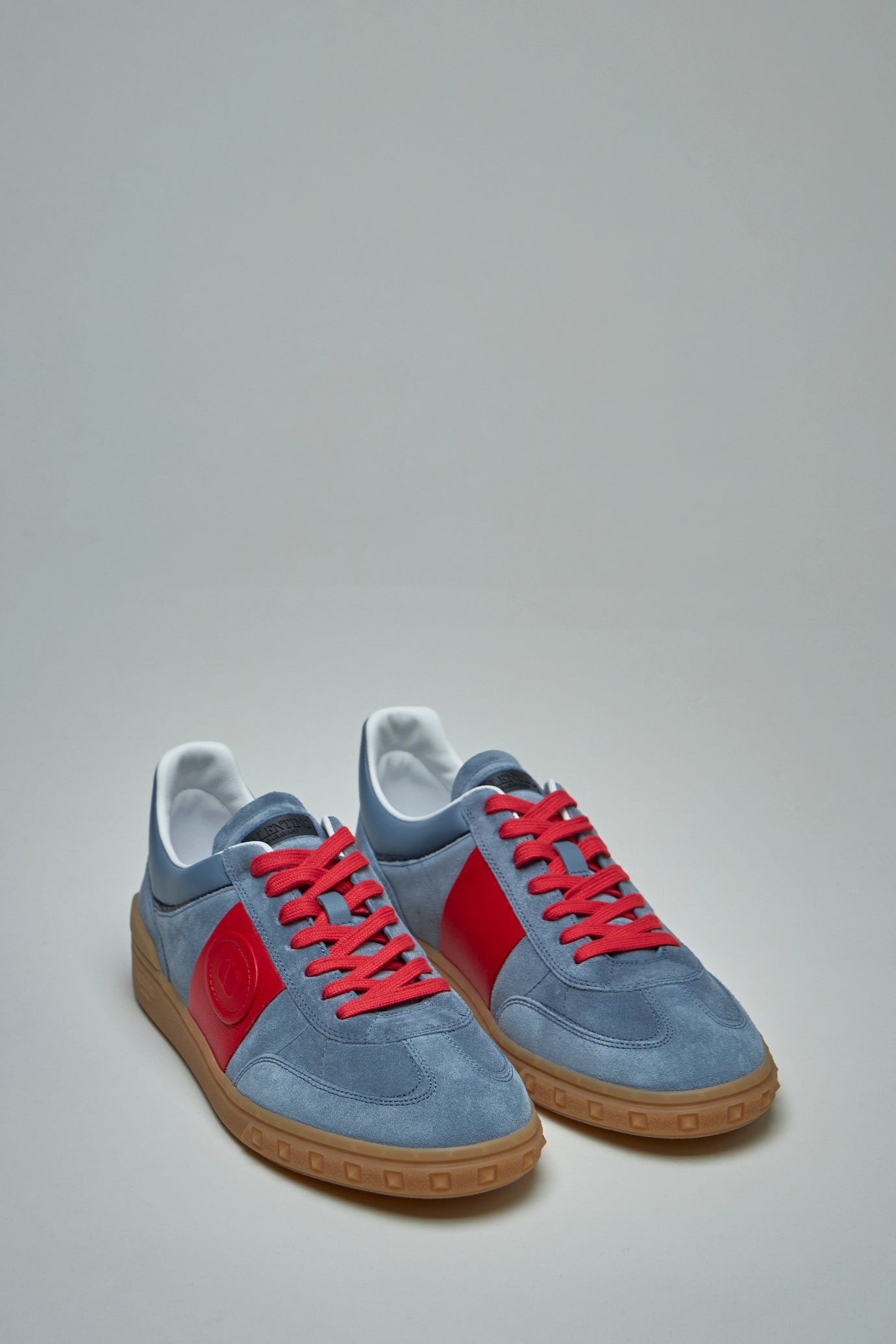 Upvillage Low Top Trainer