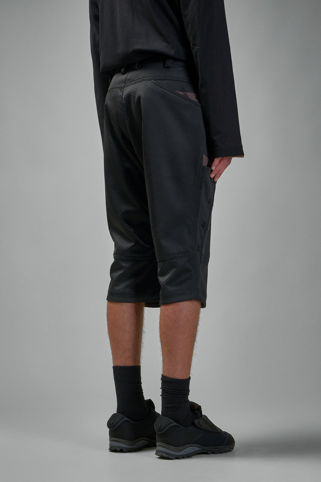 KKSS25T08-31 Inex Snap Shorts Honeycomb Polyester kohleschwarz/ callistobraun