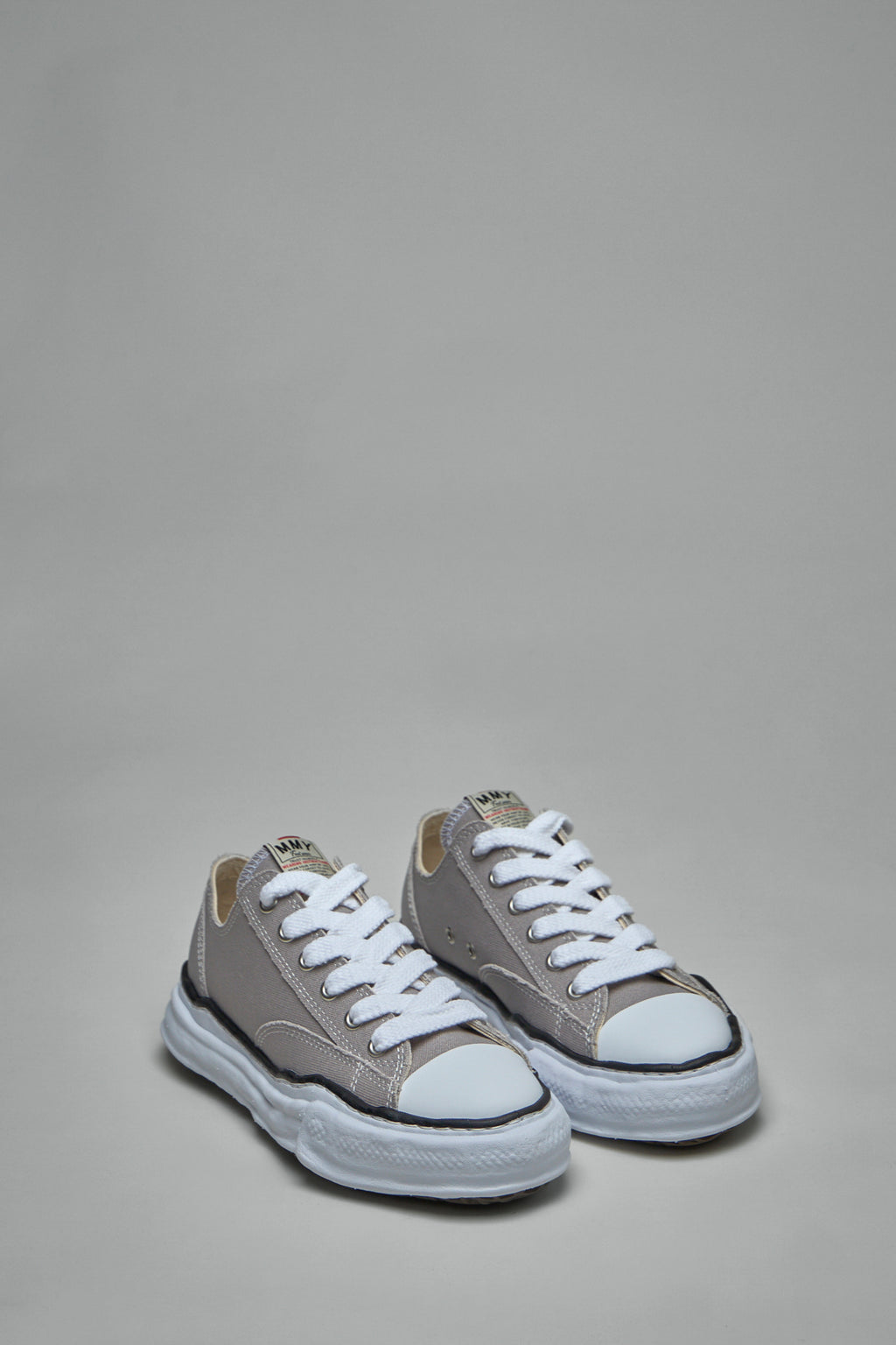 PETERSON Low Top Sneaker