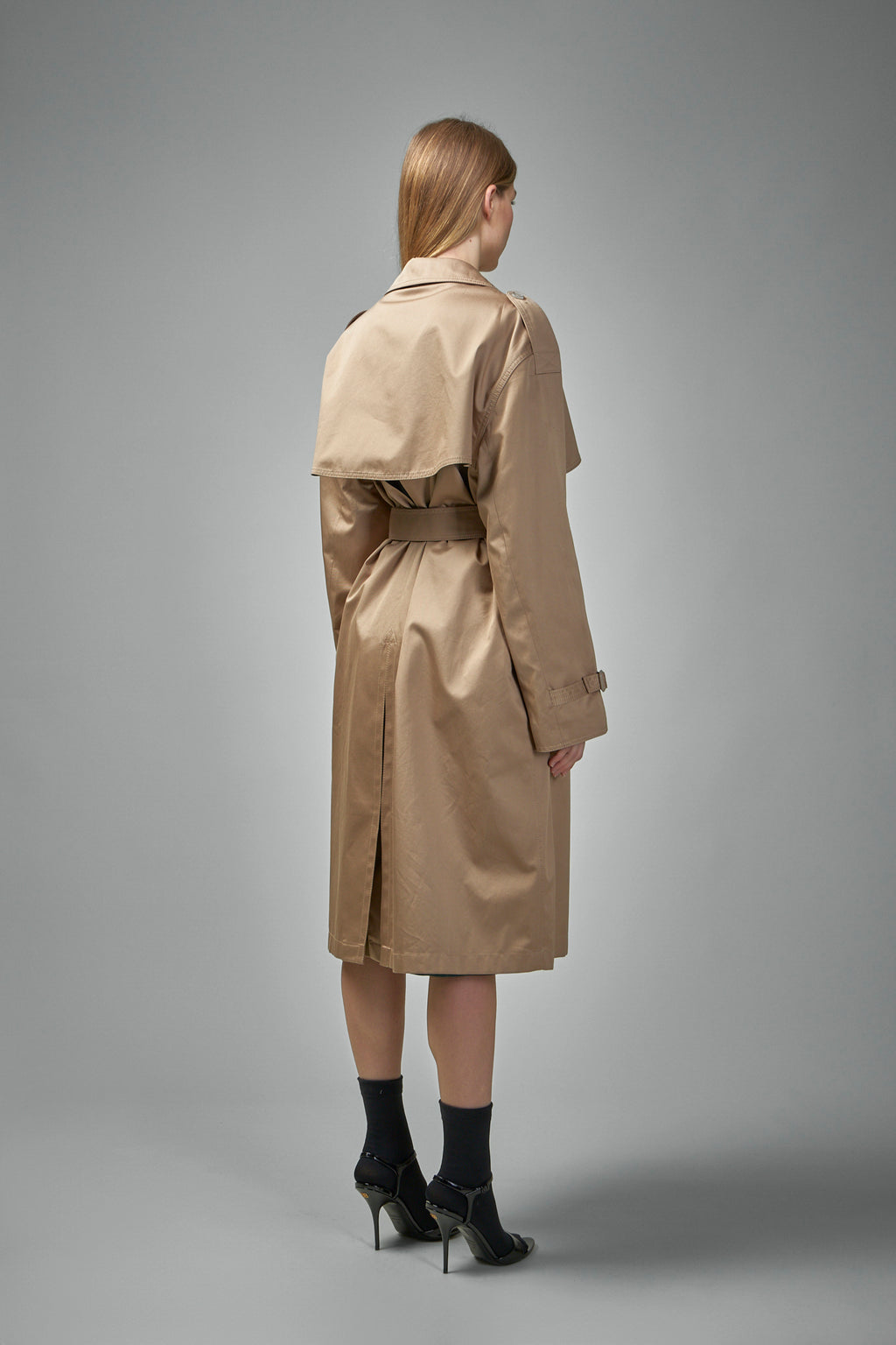 S52AH0080 115 Trenchcoat