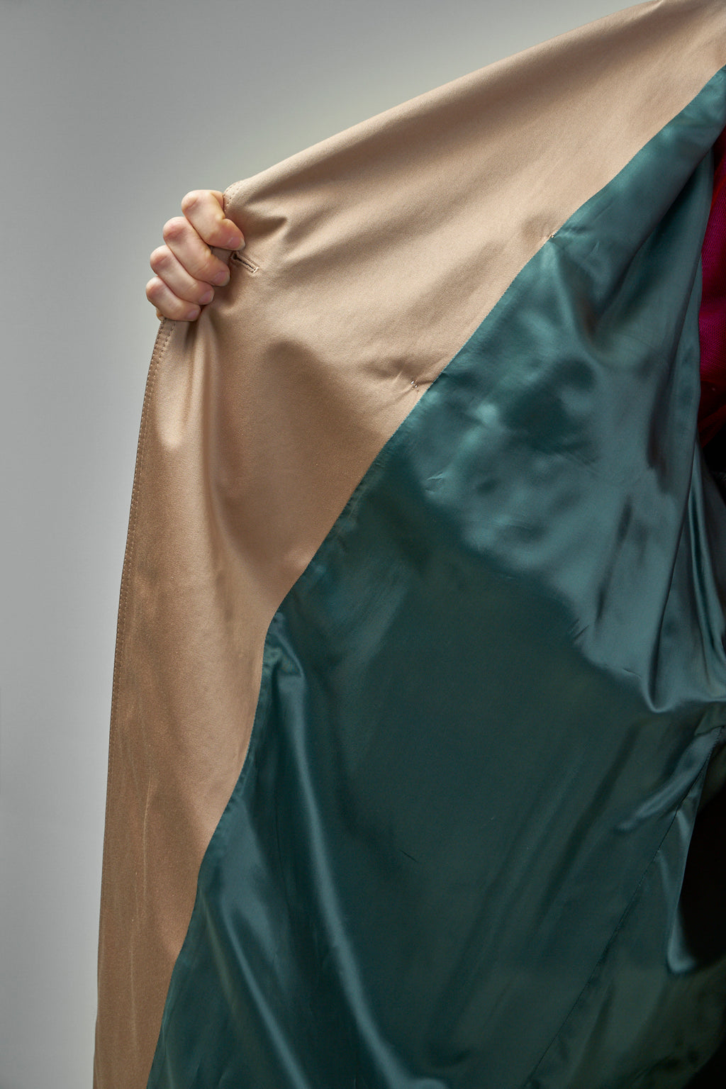 S52AH0080 115 Trenchcoat