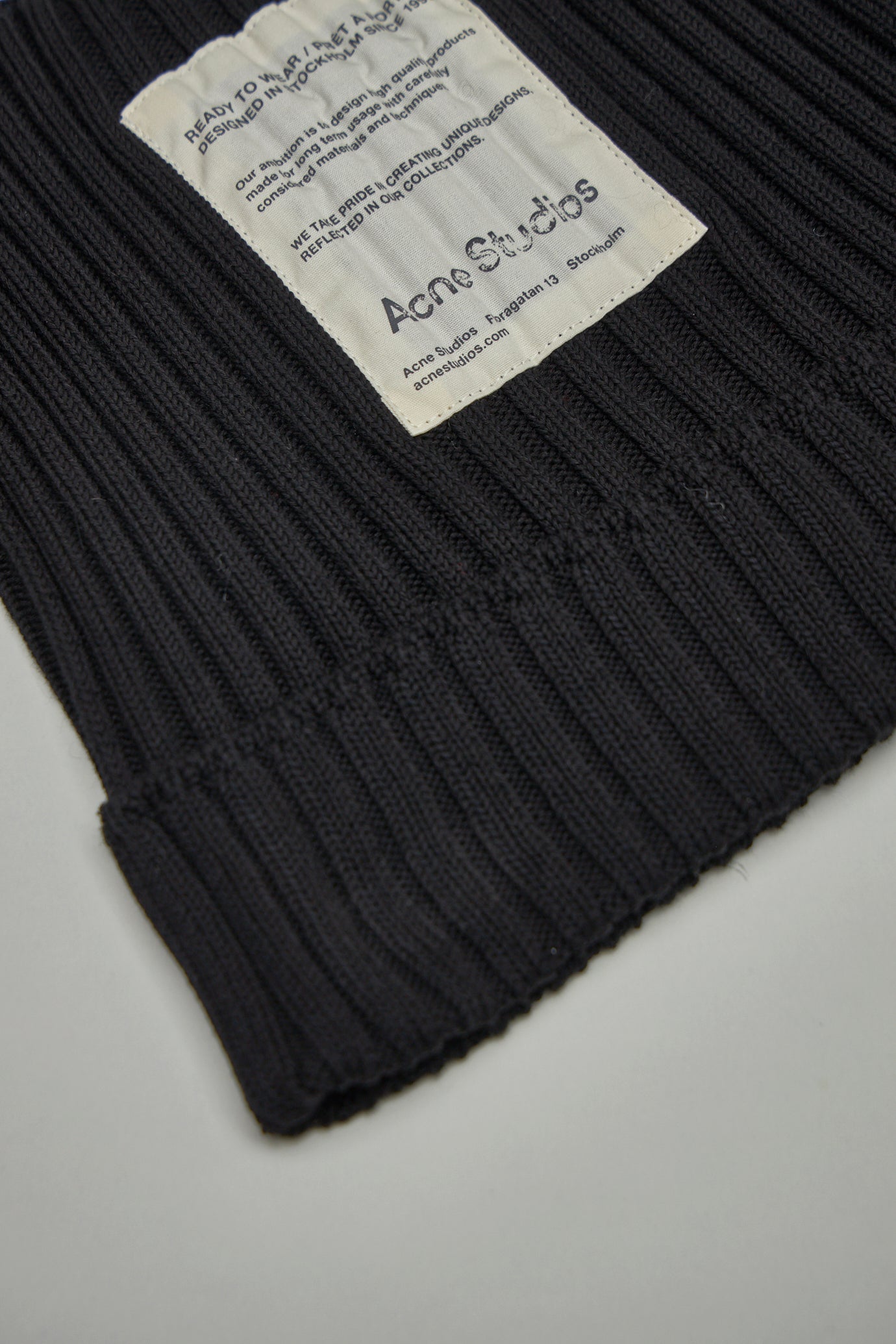 Ribbed Square Beanie