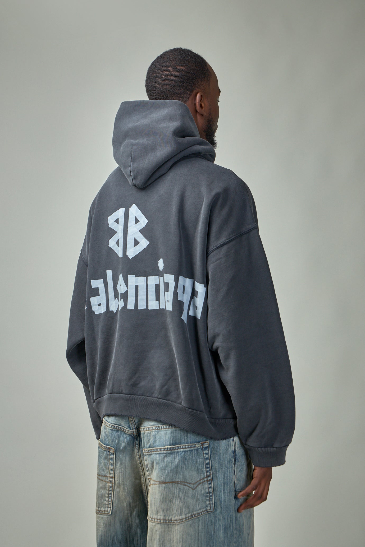 New Tape Type TR Ripped Pocket Hoodie