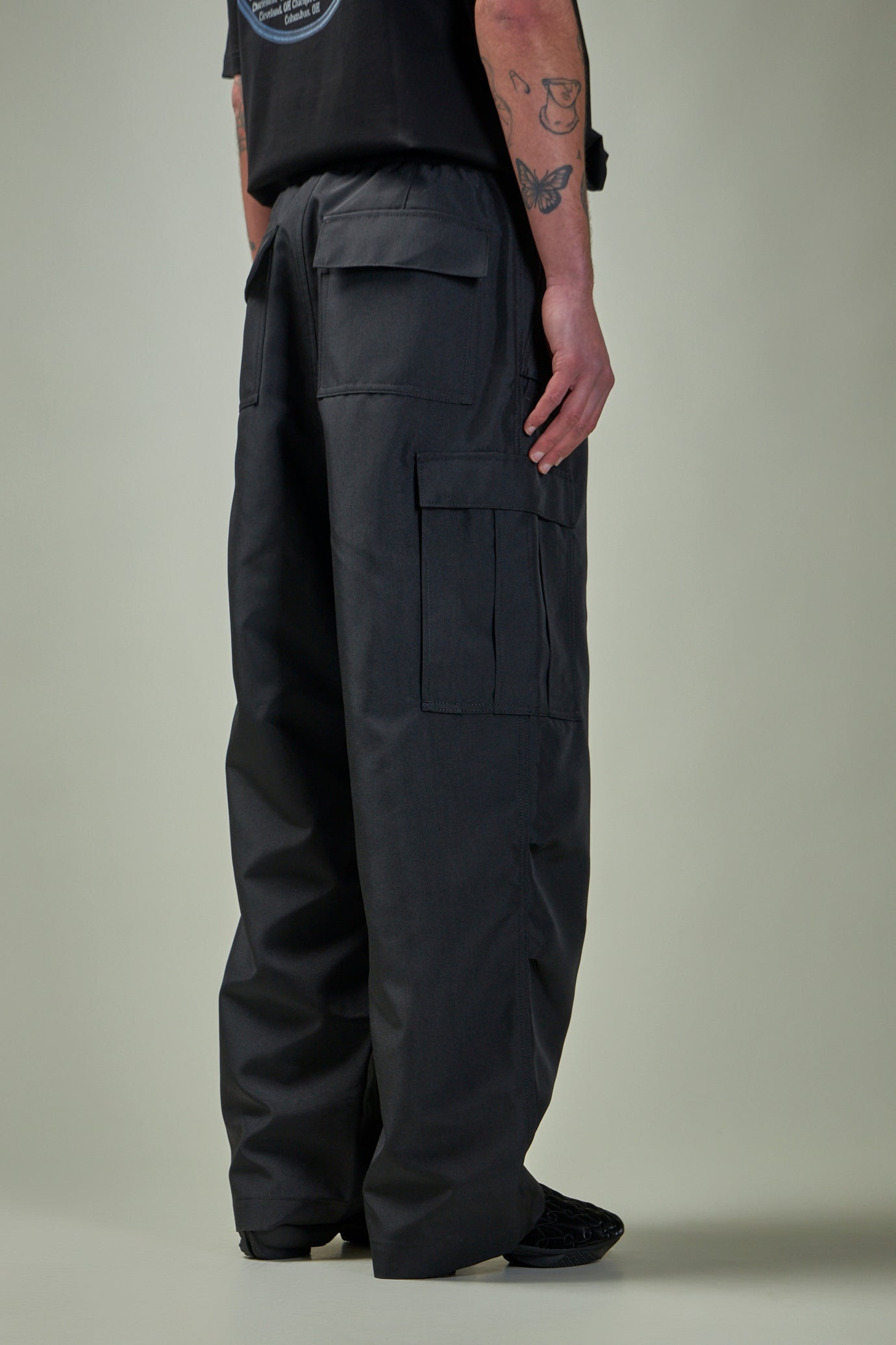 Wide-leg Cargo Trousers