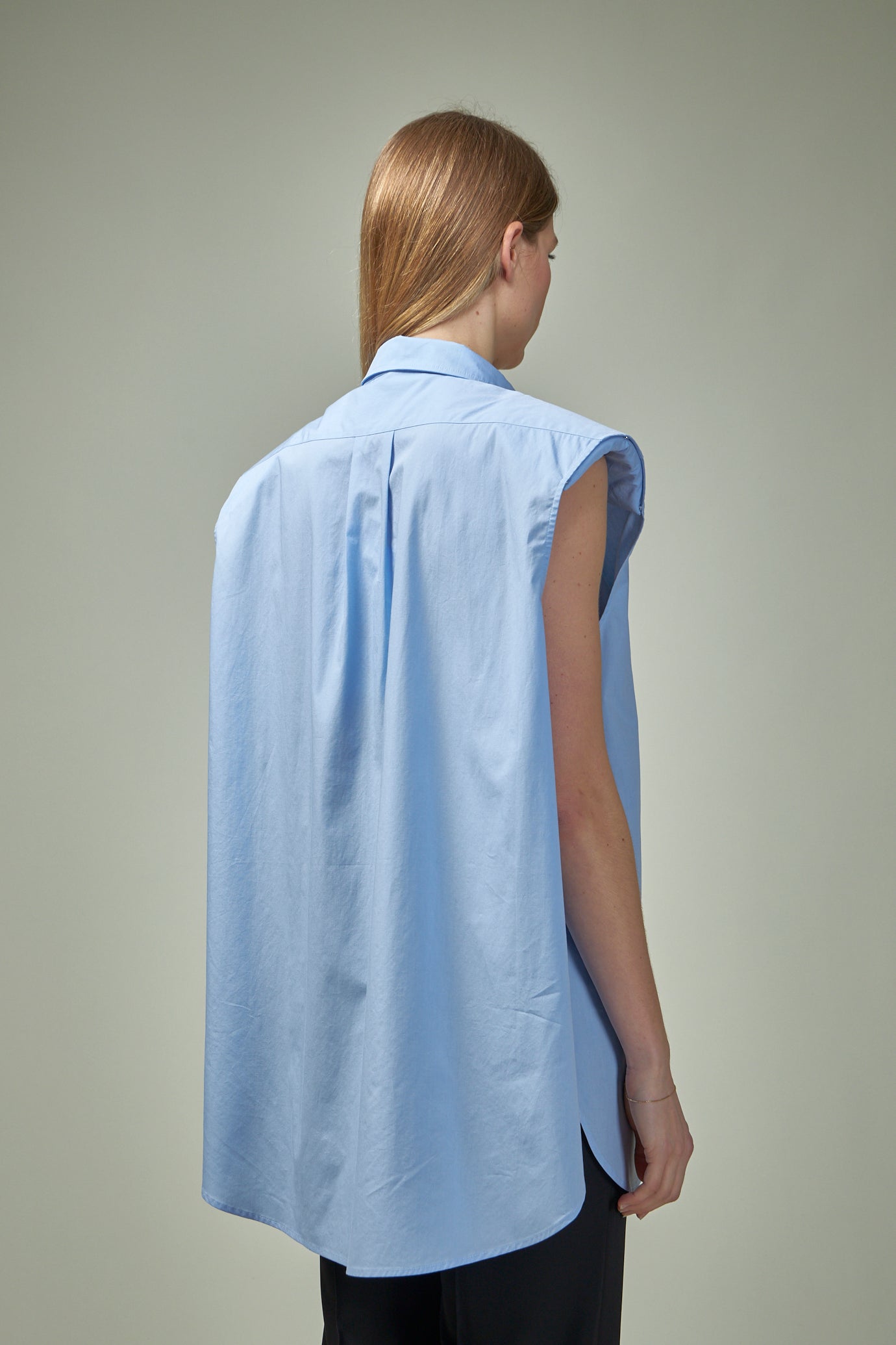 Ralf Sleeveless Oversized Shirt