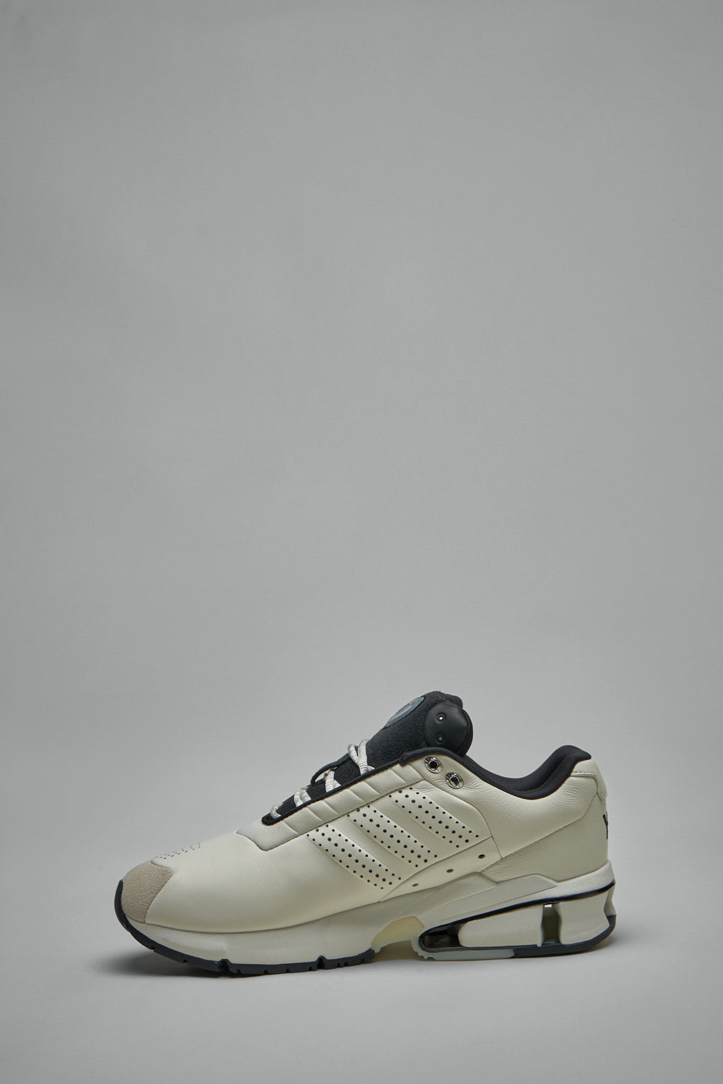 JQ2423 Y-3 A3 Control cweiß/cweiß/schwarz