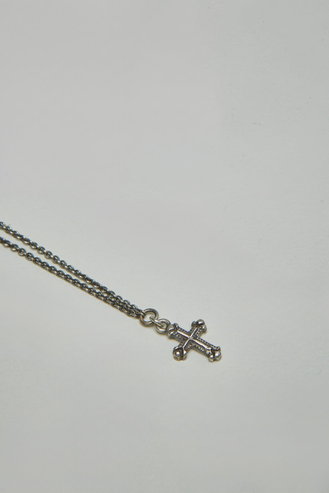 Chain Mini Cross