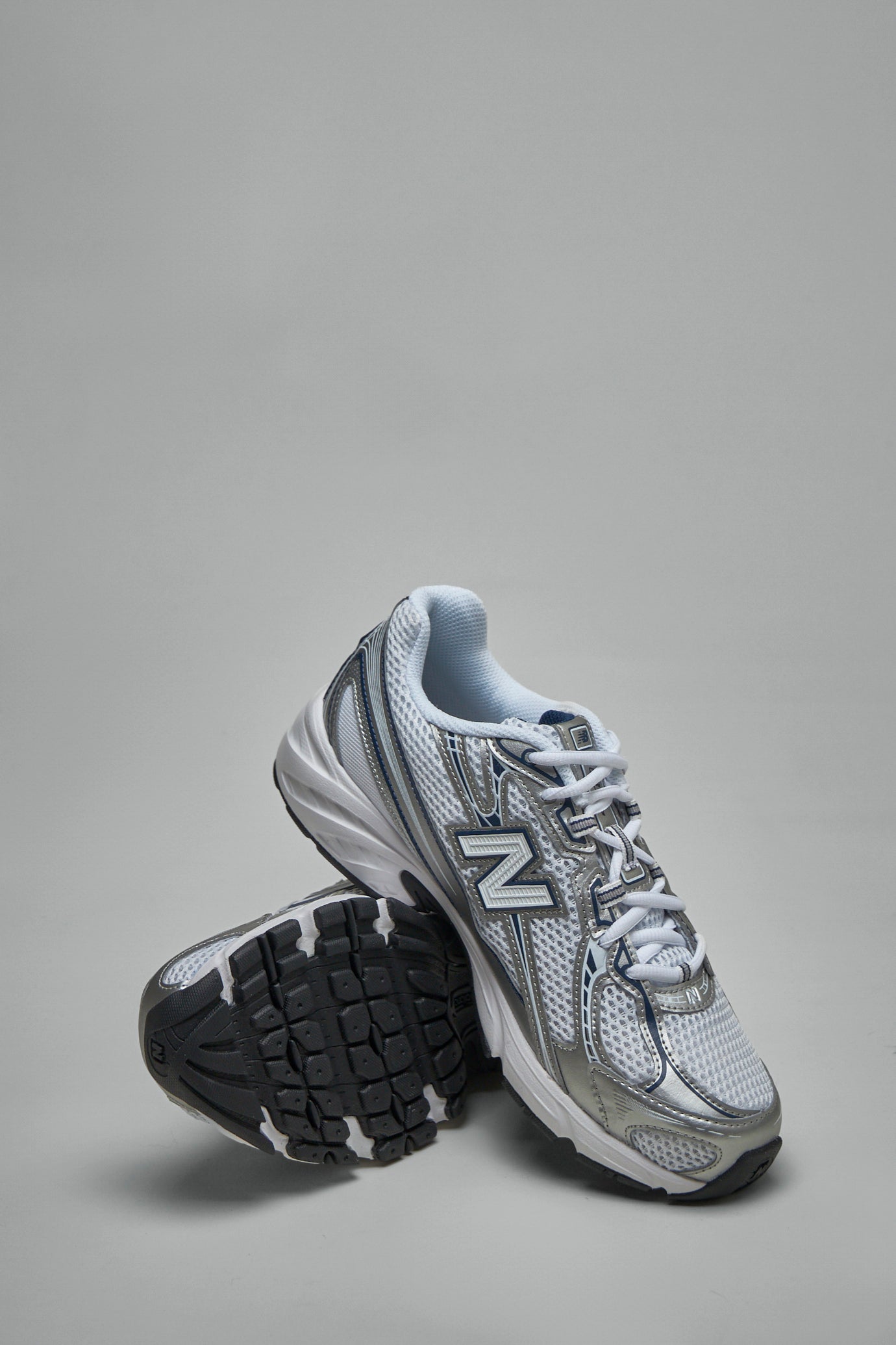 740v2