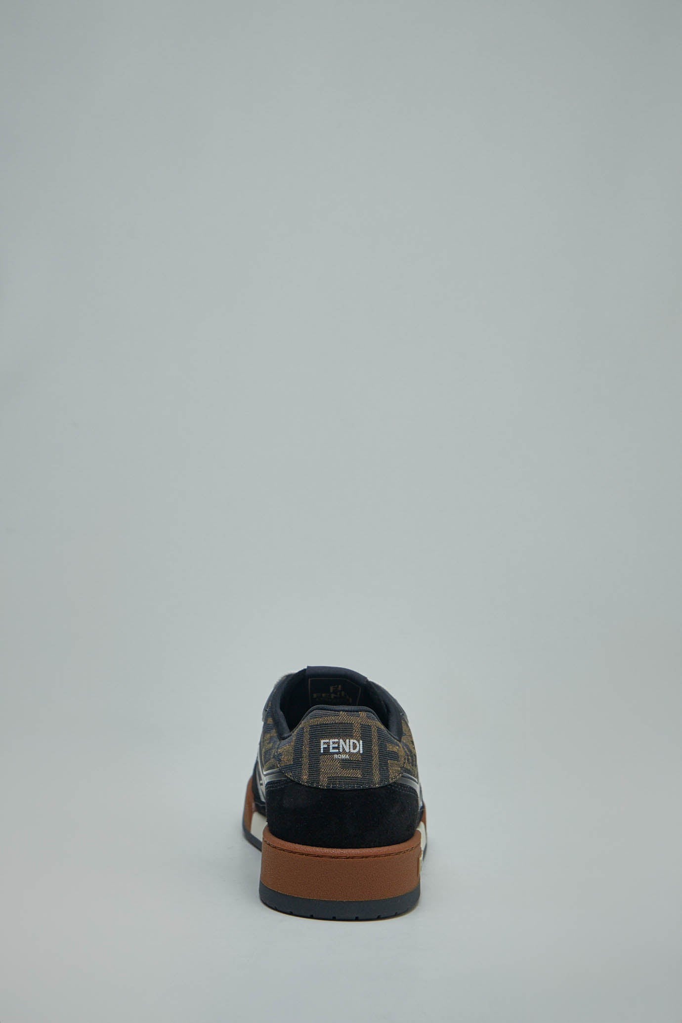 7E1688 AQ6I F1PXA M.Low Top/ Kalbsleder nero+tabacc.nero+ice