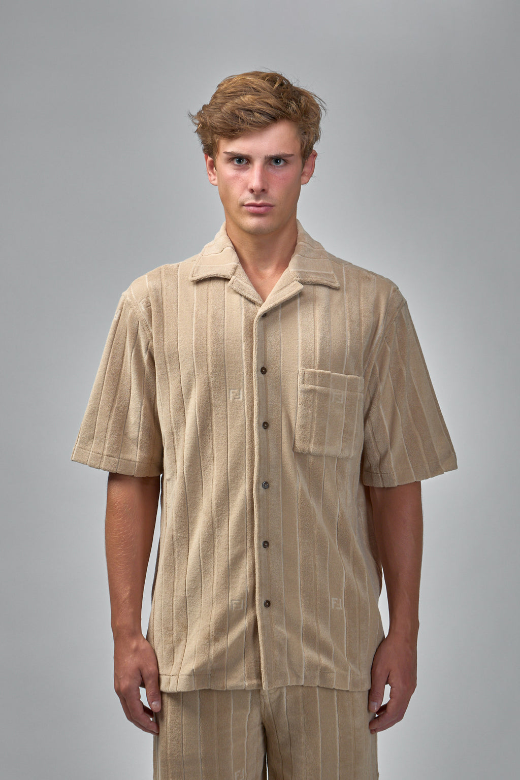 FY0936 ARYY F0U6K MT-Shirt/ Strickstoff savana