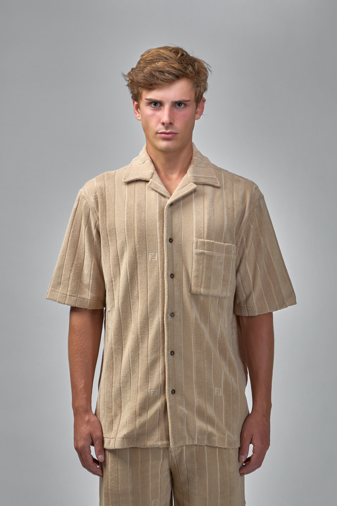 FY0936 ARYY F0U6K MT-Shirt/ Strickstoff savana