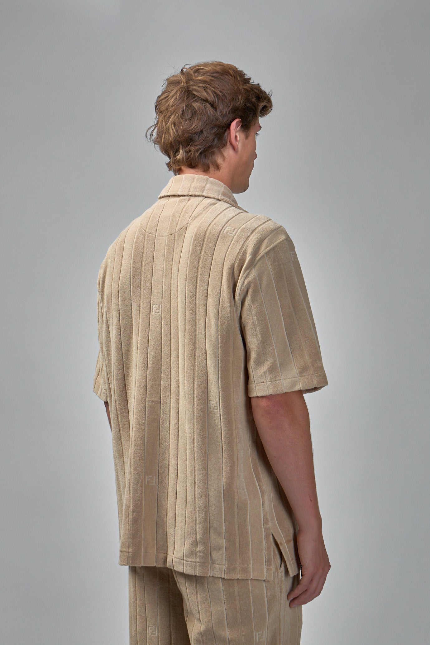 FY0936 ARYY F0U6K MT-Shirt/ Strickstoff savana