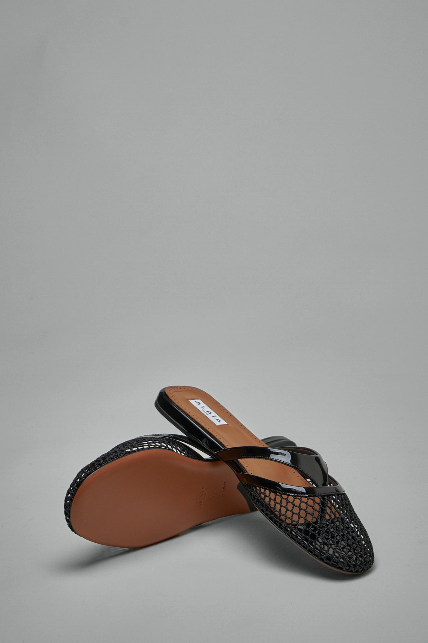 AA3M101TK007 Netz-Pantoletten Netz-Lack-Kalbsleder 999 noir