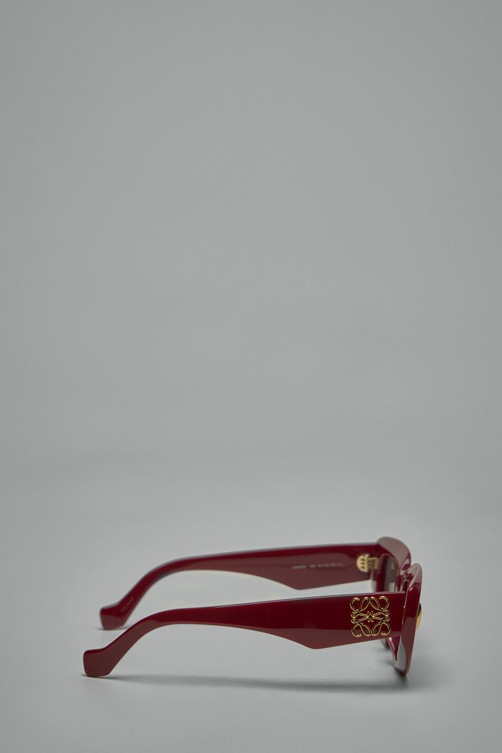 G736270X30 Kleiner Schmetterlingsschirm 7110 burgunderrot