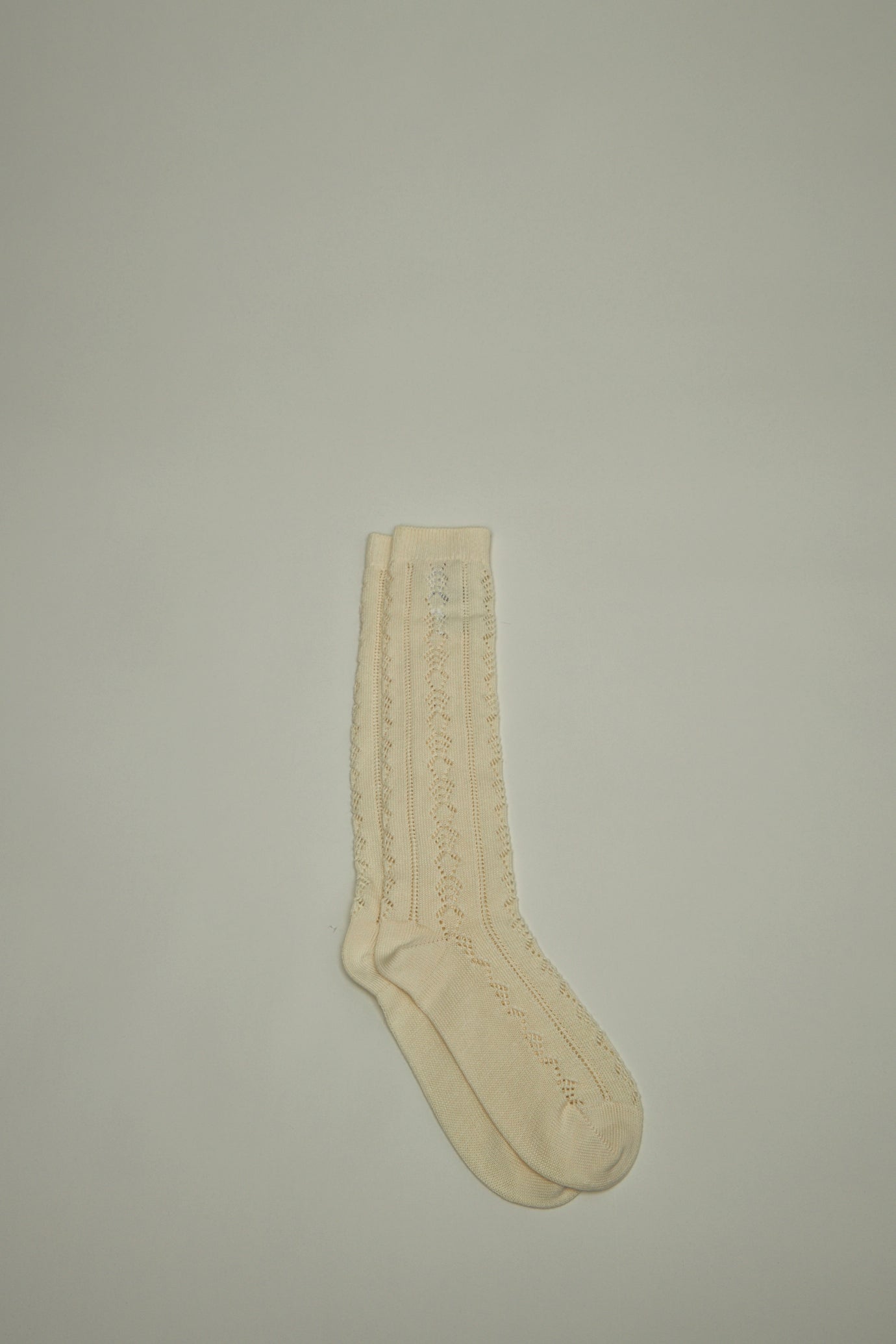 Perforated Cotton Socks with V-Logo