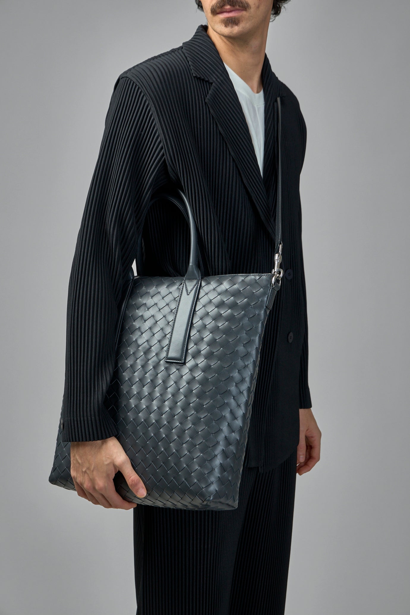 Intrecciato Zipped North-South Tote