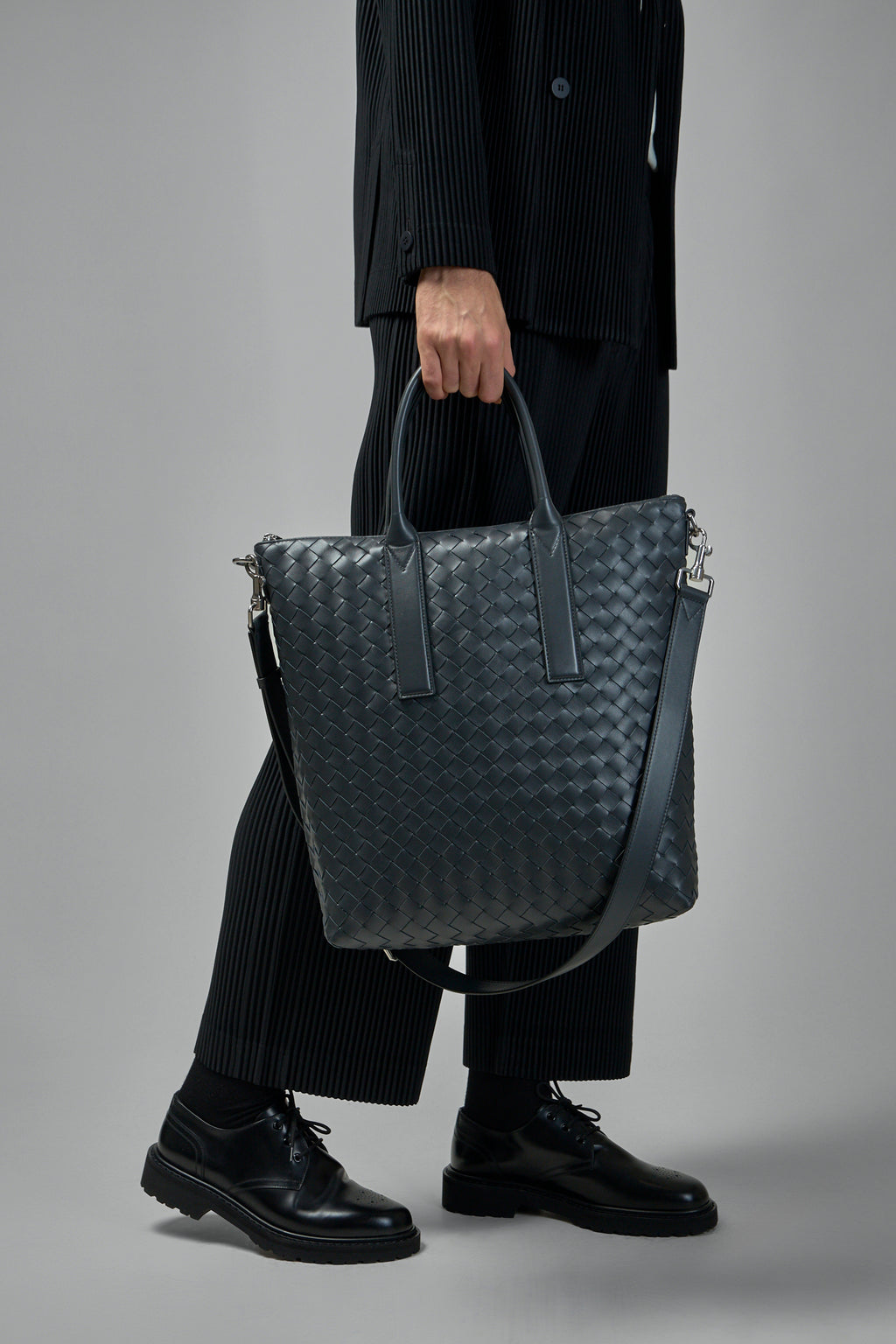 Intrecciato Zipped North-South Tote