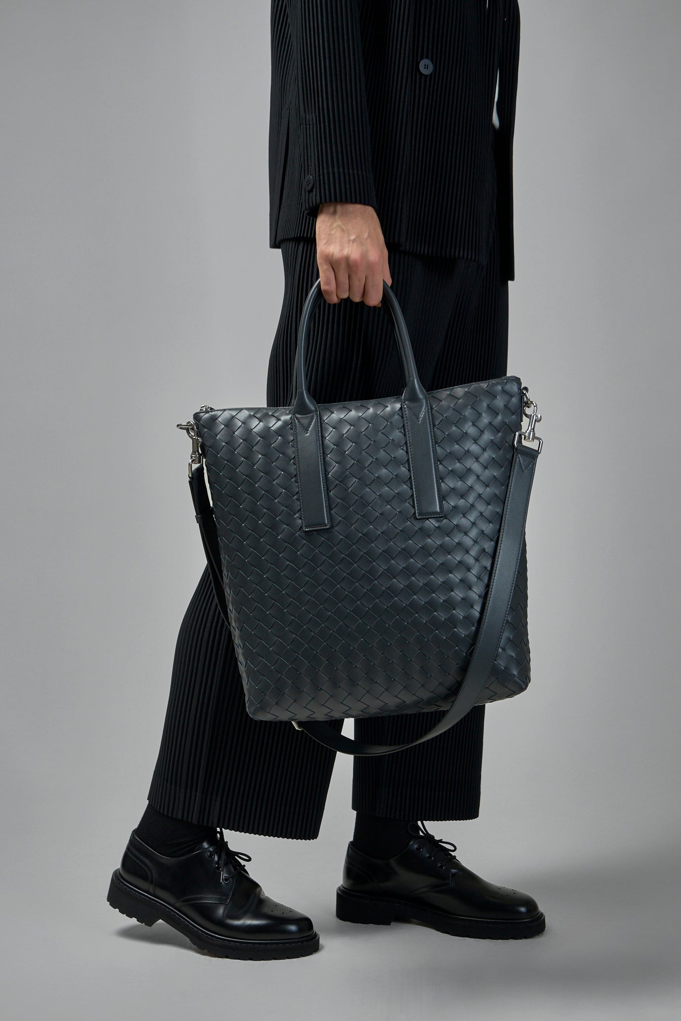 Intrecciato Zipped North-South Tote