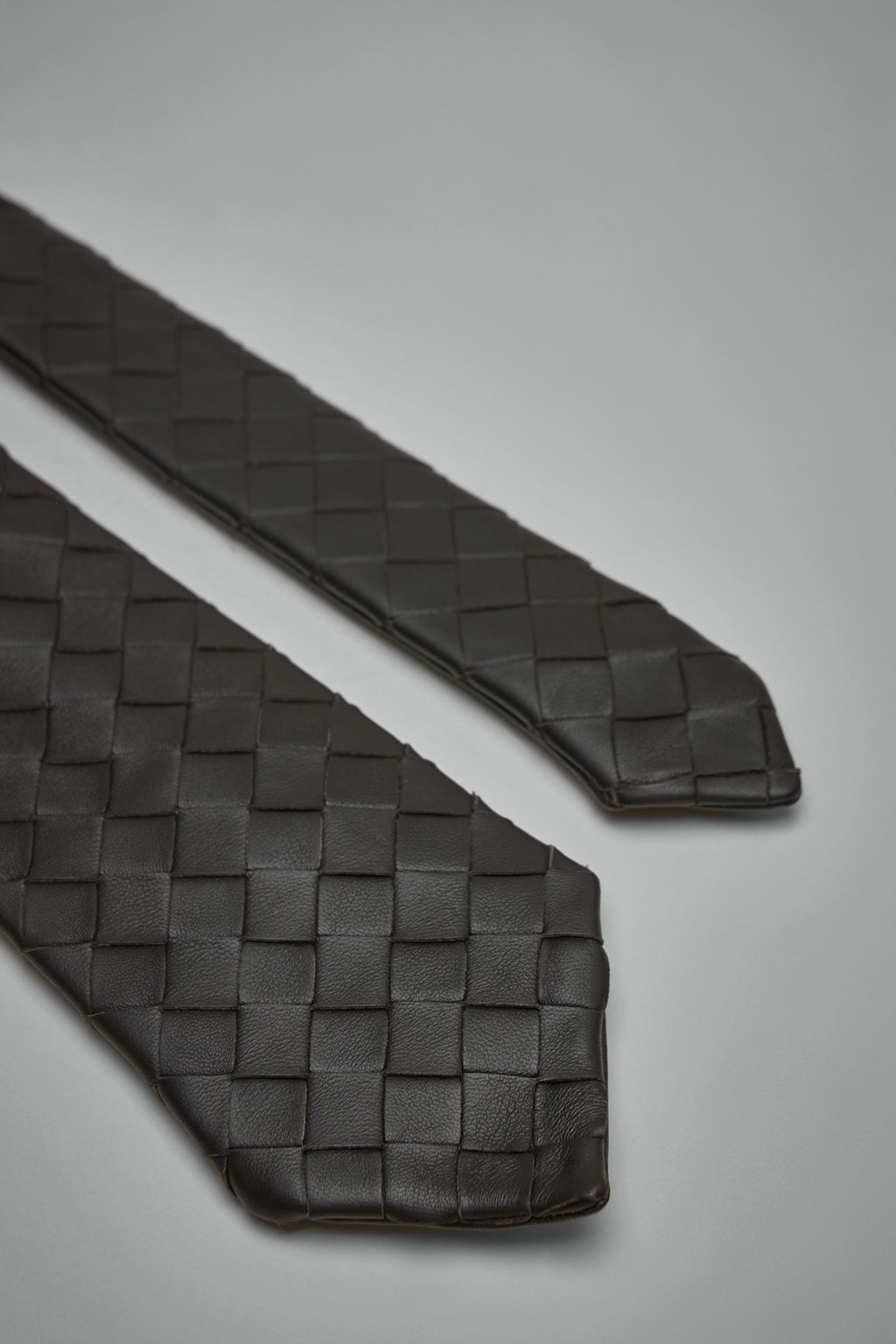 Intrecciato Leather Tie