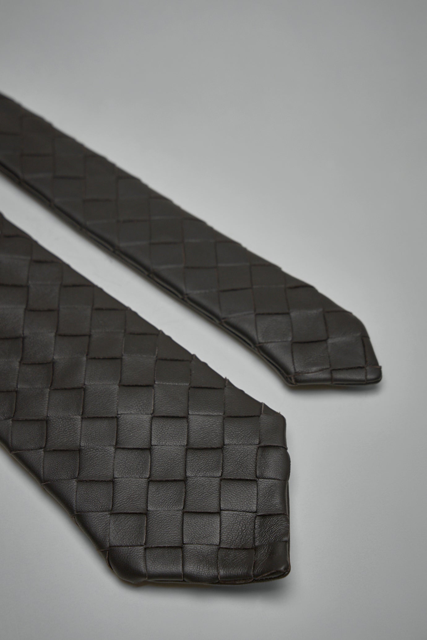 Intrecciato Leather Tie