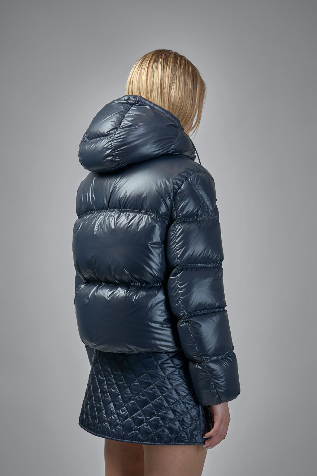 Erea Square-Quilted Hooded Short Down Jacket