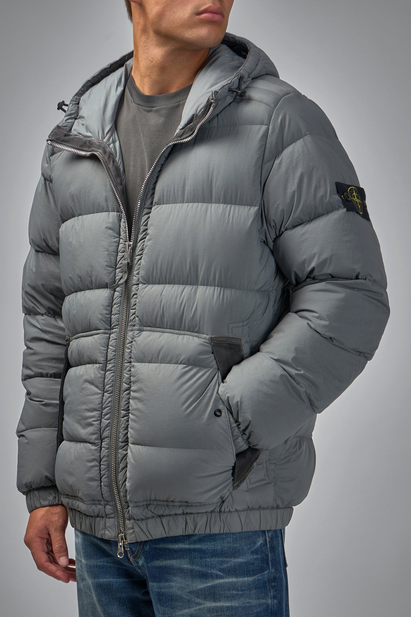 Crickle Reps Hooded Down Jacket