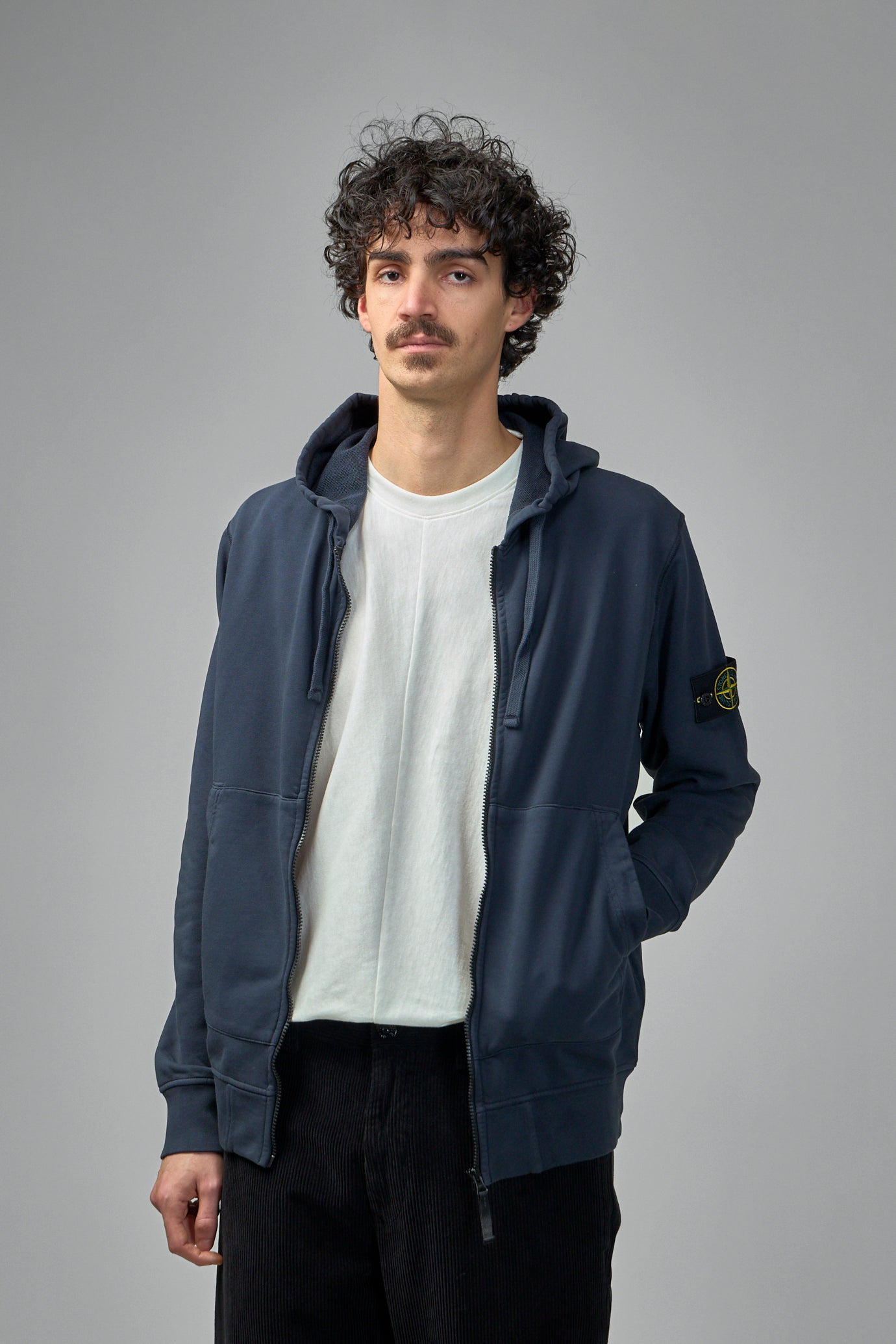 Hooded Zipper-Up Sweatshirt