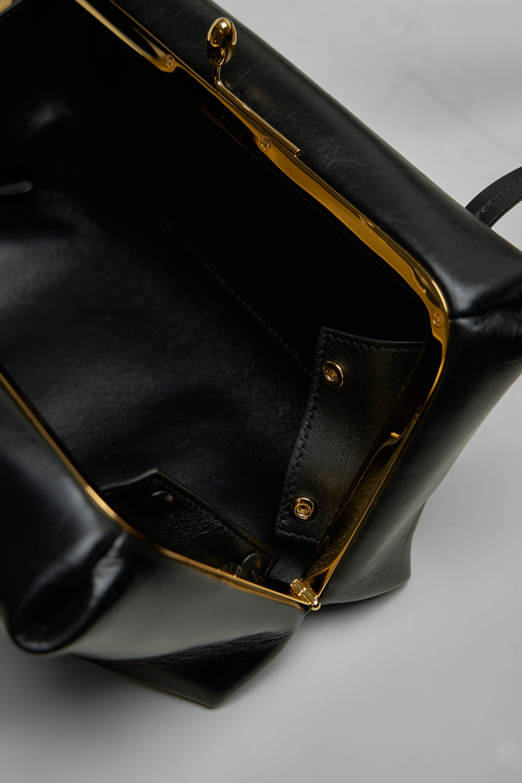 Small Goji Handle Bag