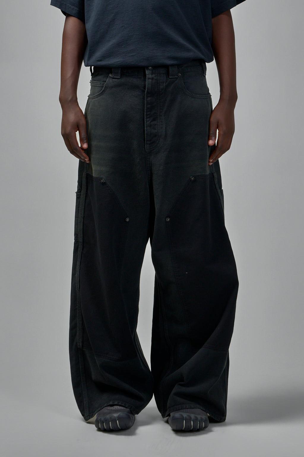 Ripped Off Baggy Pants