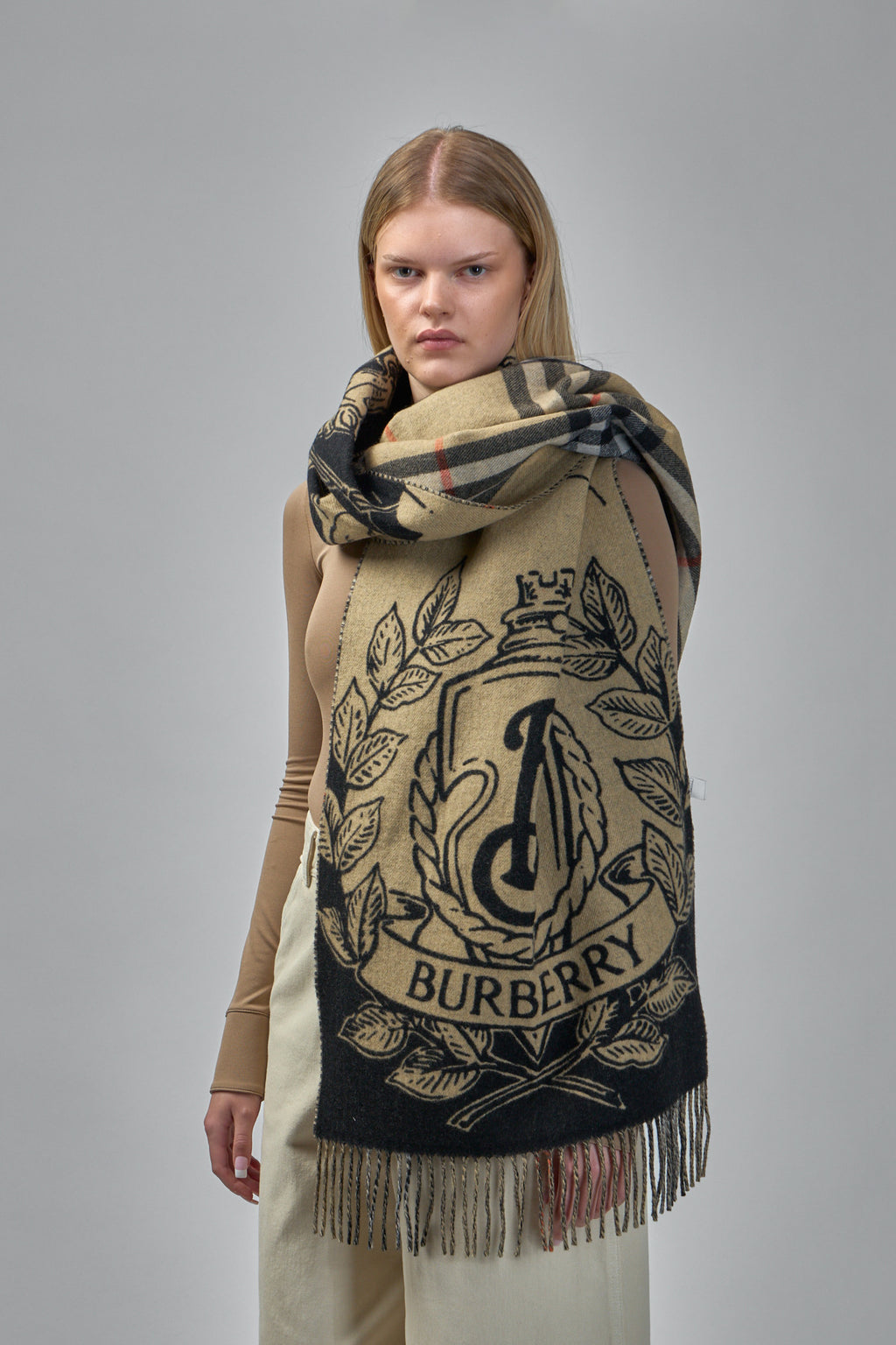 Pattern Jacquard Checked Fringed-Edge Scarf