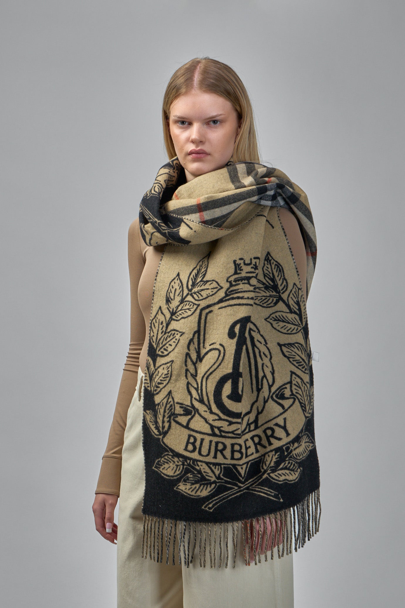 Pattern Jacquard Checked Fringed-Edge Scarf