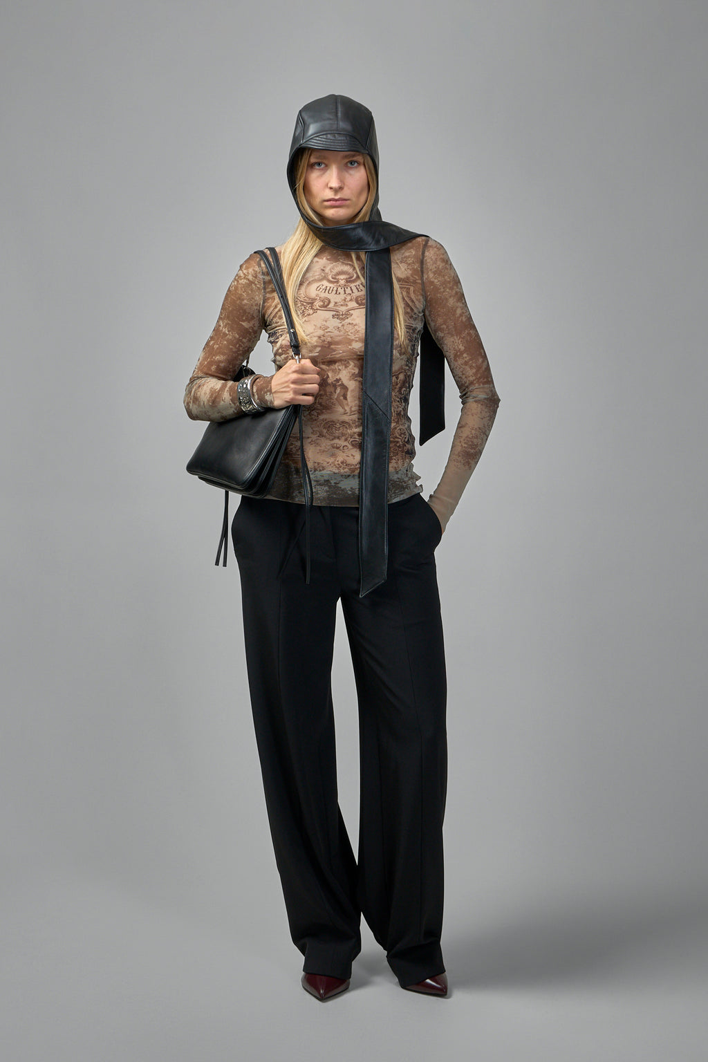 Médaillon Mesh Long Sleeve Top